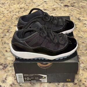 Jordan 11 lows “Space Jam”